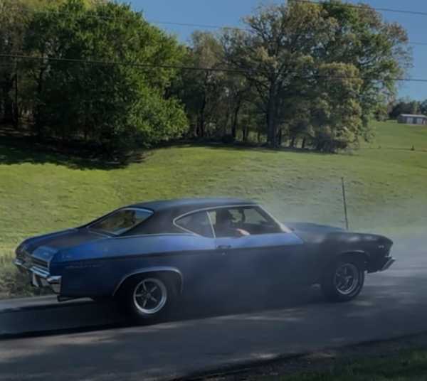 1969 Chevelle Blue 5