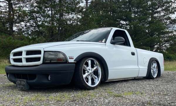 1997 Bagged Dodge Dakota 3